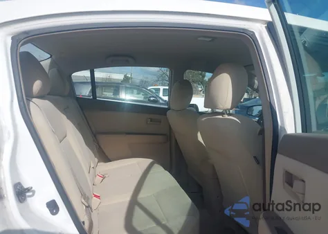 2011 Nissan Sentra 2.0 from USA, damaged, VIN 3N1AB6AP4BL676456